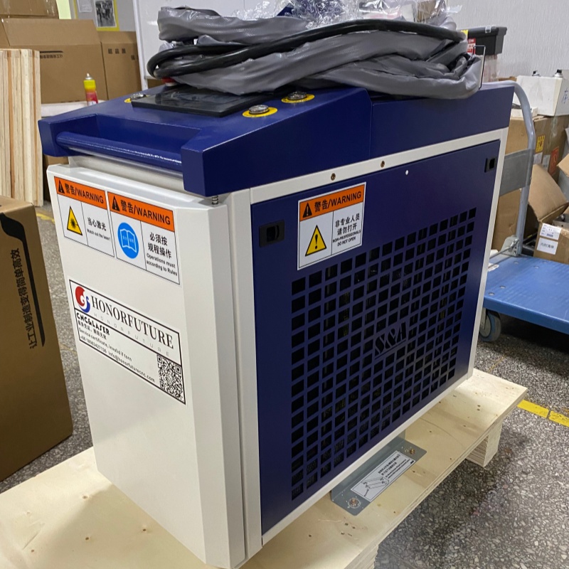 Industrial Laser Rust Remover - 1500W Laserreinigungsmaschine 2kW 3kW Wassergekühlter Faserlaser-Reiniger